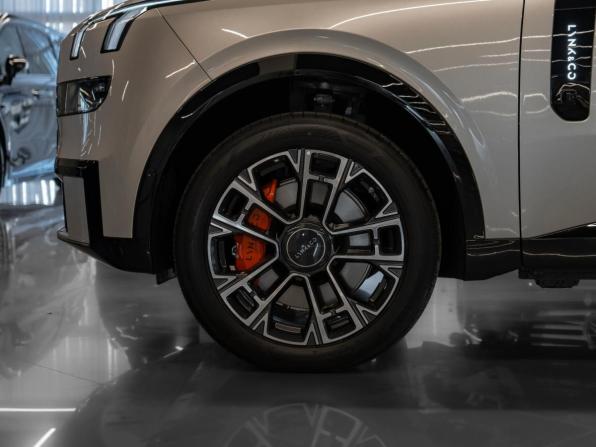 Lynk &amp; Co 900 с пробегом 2026 года, цена 7 750 000 рублей, 30 км, внедорожник, Автокод Объявления