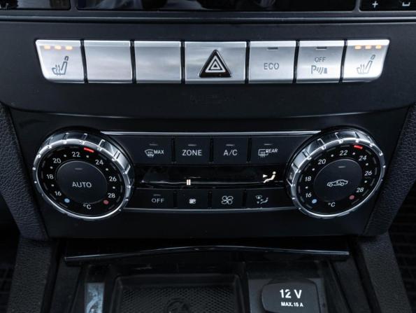 Mercedes-Benz C-Класс III (W204) Рестайлинг с пробегом 2012 года, цена 1 306 000 рублей, 273000 км, седан, Автокод Объявления