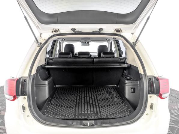 Mitsubishi Outlander III Рестайлинг 2 с пробегом 2018 года, цена 1 875 000 рублей, 213152 км, внедорожник, Автокод Объявления