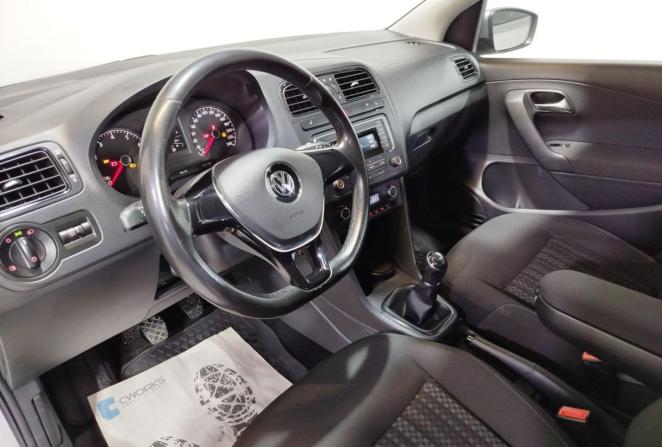 Volkswagen Polo V Рестайлинг с пробегом 2018 года, цена 1 320 000 рублей, 71769 км, седан, Автокод Объявления