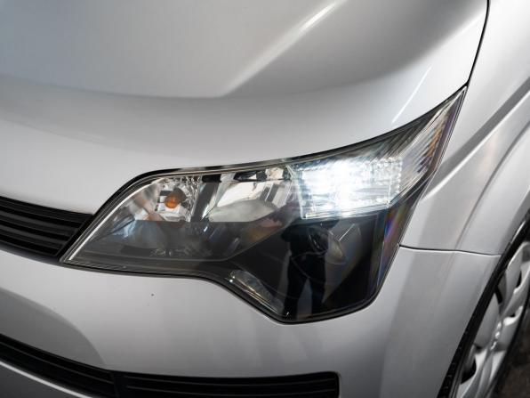 Toyota Spade с пробегом 2013 года, цена 820 300 рублей, 105466 км, микровэн, Автокод Объявления