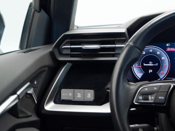Audi A3 IV (8Y) с пробегом 2021 года, цена 3 100 000 рублей, 39872 км, хэтчбек, Автокод Объявления