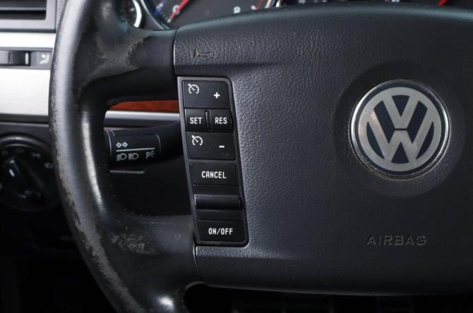 Volkswagen Touareg I Рестайлинг с пробегом 2007 года, цена 1 599 000 рублей, 309000 км, внедорожник, Автокод Объявления