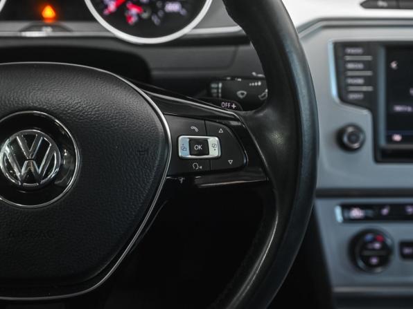 Volkswagen Passat B8 с пробегом 2016 года, цена 1 729 000 рублей, 126498 км, седан, Автокод Объявления