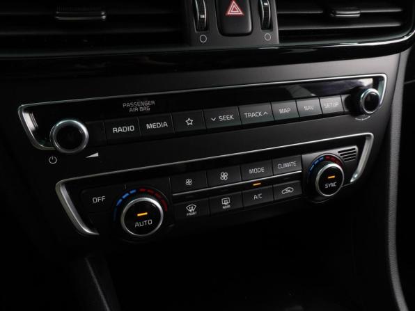 Kia Optima IV Рестайлинг с пробегом 2018 года, цена 2 139 000 рублей, 86176 км, седан, Автокод Объявления