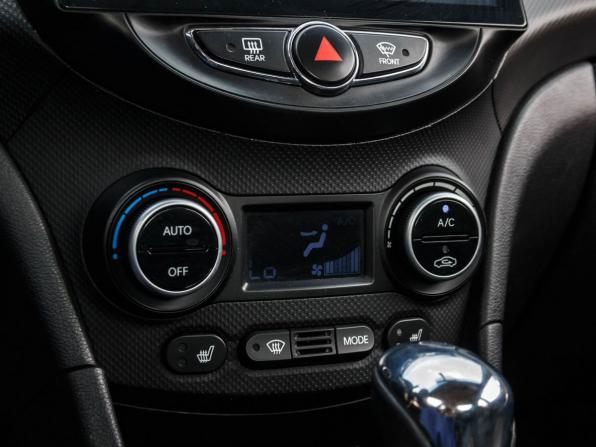 Hyundai Solaris I с пробегом 2012 года, цена 800 000 рублей, 230299 км, седан, Автокод Объявления