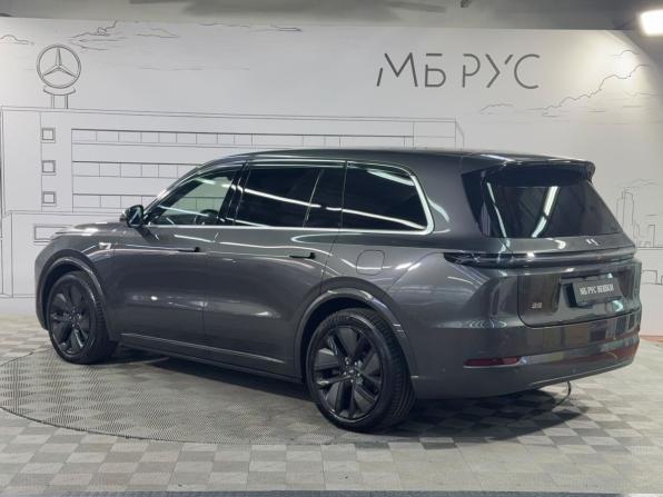 Li Auto (Lixiang) L9 I с пробегом 2023 года, цена 6 249 000 рублей, 62516 км, внедорожник, Автокод Объявления