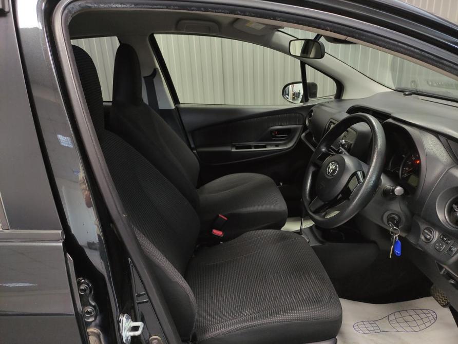 Toyota Vitz III (XP130) Рестайлинг 2 Пермь  - изображение 9
