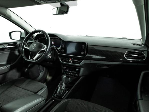Volkswagen Polo VI с пробегом 2022 года, цена 1 920 000 рублей, 57425 км, лифтбек, Автокод Объявления