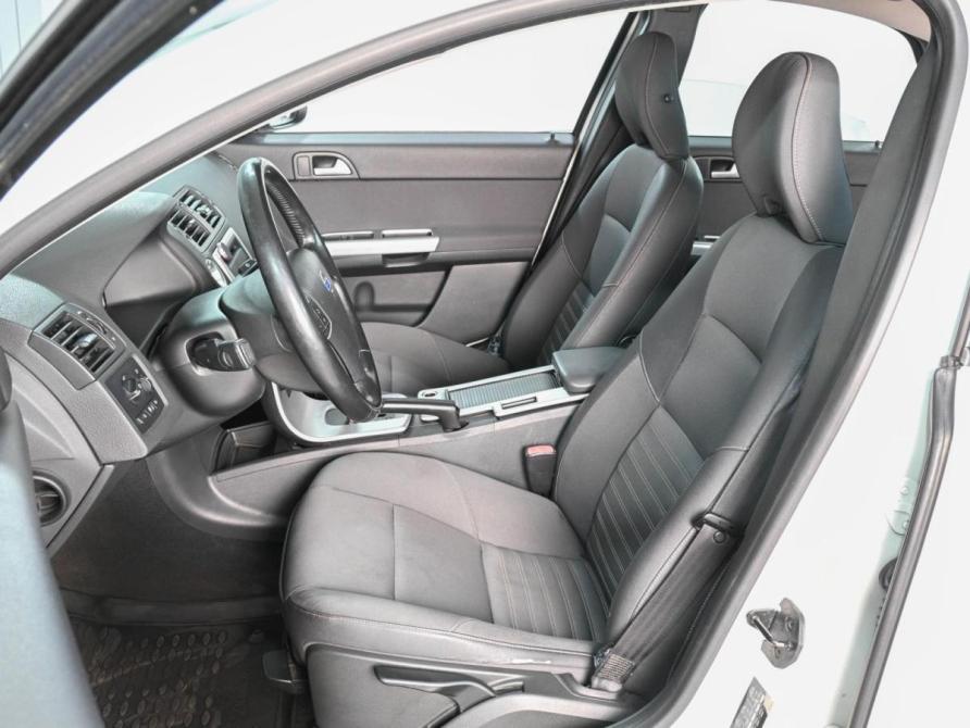 Volvo S40 II Рестайлинг Ростов-на-Дону  - изображение 10