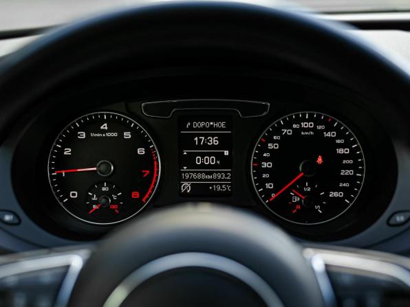 Audi Q3 I (8U) Рестайлинг с пробегом 2015 года, цена 1 680 000 рублей, 197516 км, внедорожник, Автокод Объявления