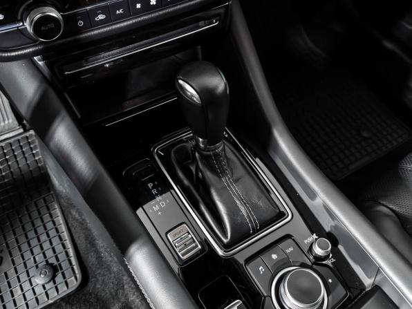 Mazda 6 III (GJ) Рестайлинг 2 с пробегом 2019 года, цена 2 290 000 рублей, 74739 км, седан, Автокод Объявления
