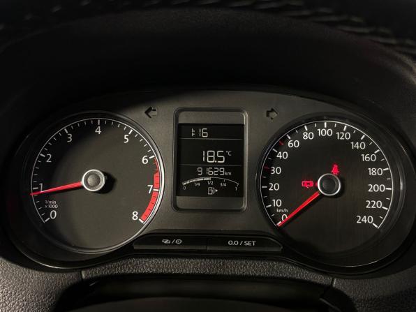 Volkswagen Polo V Рестайлинг с пробегом 2018 года, цена 1 330 000 рублей, 91409 км, седан, Автокод Объявления