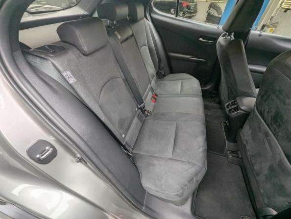 Lexus UX I с пробегом 2020 года, цена 3 145 000 рублей, 83641 км, внедорожник, Автокод Объявления