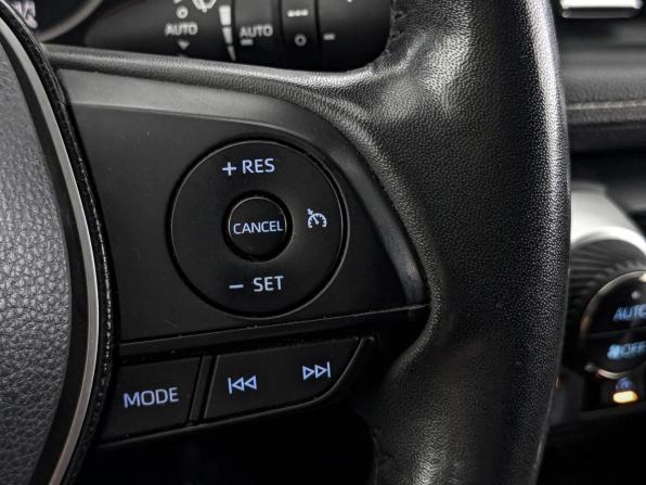 Toyota RAV4 V (XA50) с пробегом 2021 года, цена 3 750 000 рублей, 83536 км, внедорожник, Автокод Объявления