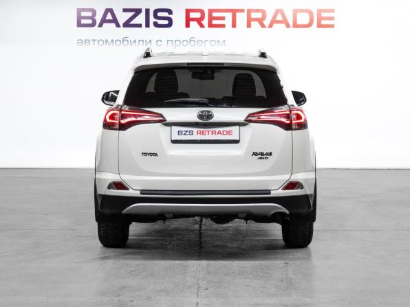 Toyota RAV4 IV (XA40) Рестайлинг с пробегом 2018 года, цена 2 579 000 рублей, 147937 км, внедорожник, Автокод Объявления