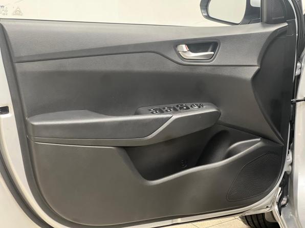 Hyundai Solaris II Рестайлинг с пробегом 2021 года, цена 1 545 000 рублей, 93115 км, седан, Автокод Объявления