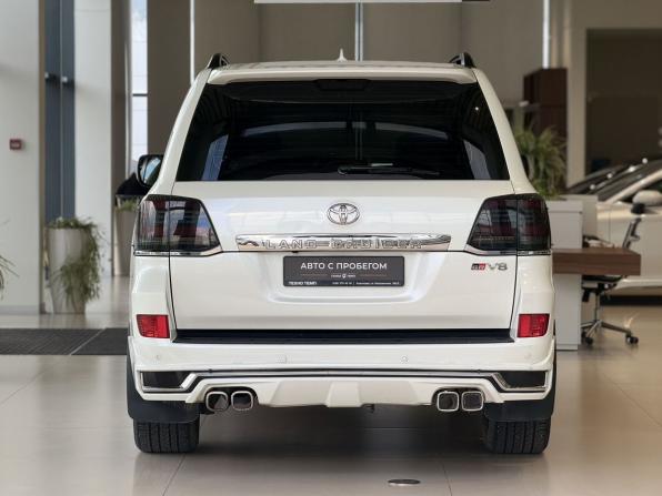 Toyota Land Cruiser 200 Series Рестайлинг 1 с пробегом 2015 года, цена 4 280 000 рублей, 161000 км, внедорожник, Автокод Объявления