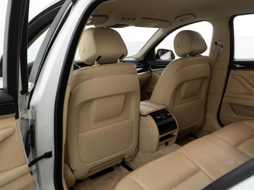 BMW 5 серии VI (F10/F11/F07) Рестайлинг Москва  - изображение 11