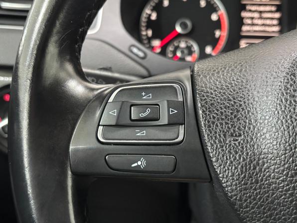 Volkswagen Jetta VI с пробегом 2012 года, цена 850 000 рублей, 206971 км, седан, Автокод Объявления