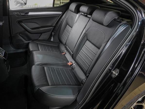 Skoda Superb IV с пробегом 2024 года, цена 2 979 000 рублей, 47256 км, лифтбек, Автокод Объявления