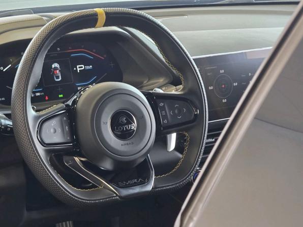 Lotus Emira с пробегом 2023 года, цена 15 000 000 рублей, 3646 км, купе, Автокод Объявления