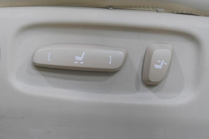 Lexus LX III Рестайлинг с пробегом 2013 года, цена 4 419 000 рублей, 283000 км, внедорожник, Автокод Объявления