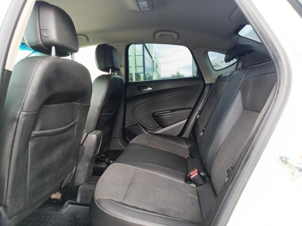 Opel Astra J Рестайлинг с пробегом 2012 года, цена 426 000 рублей, 401667 км, седан, Автокод Объявления