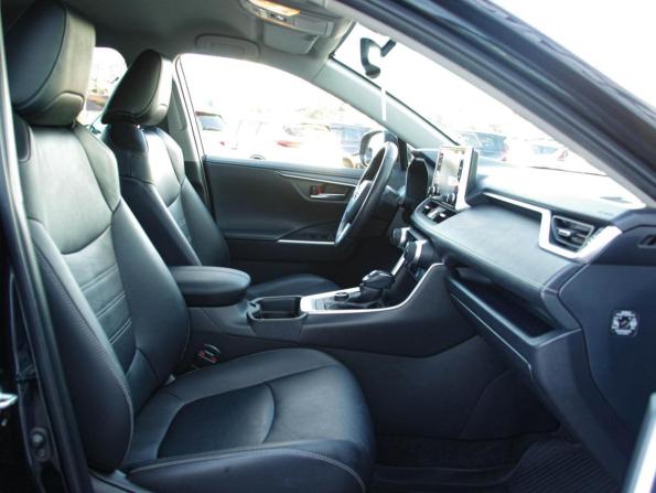 Toyota RAV4 V (XA50) с пробегом 2021 года, цена 4 150 000 рублей, 51000 км, внедорожник, Автокод Объявления