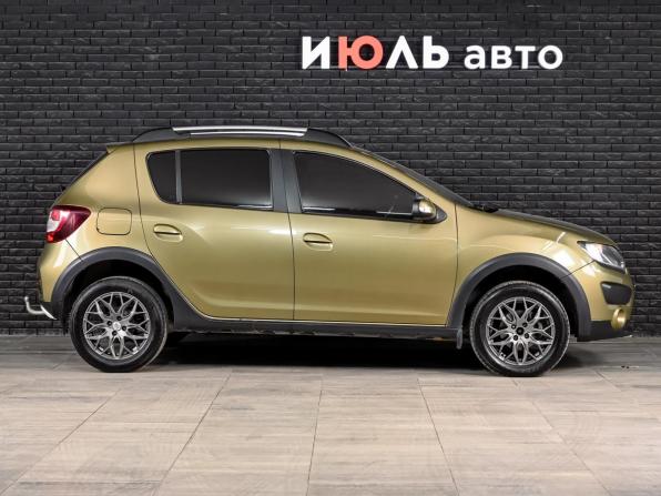 Renault Sandero II с пробегом 2016 года, цена 1 020 000 рублей, 129611 км, хэтчбек, Автокод Объявления