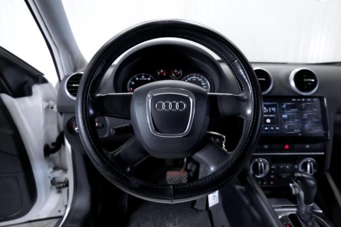 Audi A3 II (8P) Рестайлинг 2 с пробегом 2009 года, цена 790 000 рублей, 168997 км, хэтчбек, Автокод Объявления