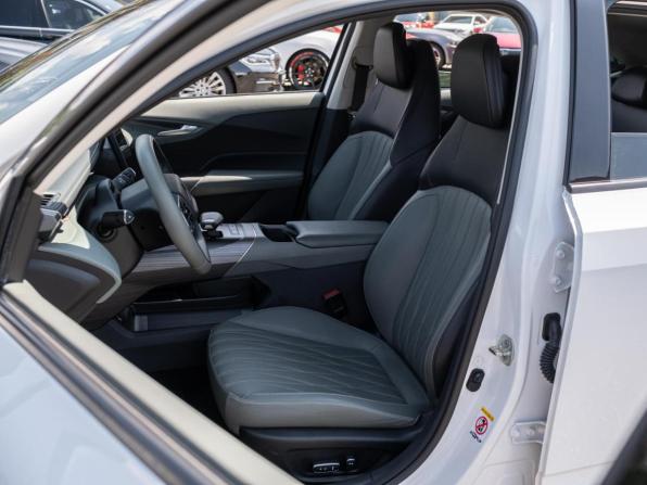 Changan Lamore с пробегом 2023 года, цена 1 979 000 рублей, 20606 км, седан, Автокод Объявления