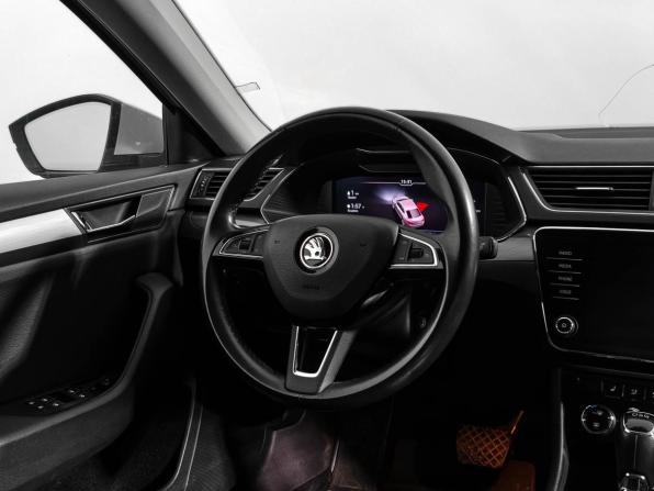Skoda Superb III с пробегом 2019 года, цена 2 300 000 рублей, 66600 км, лифтбек, Автокод Объявления