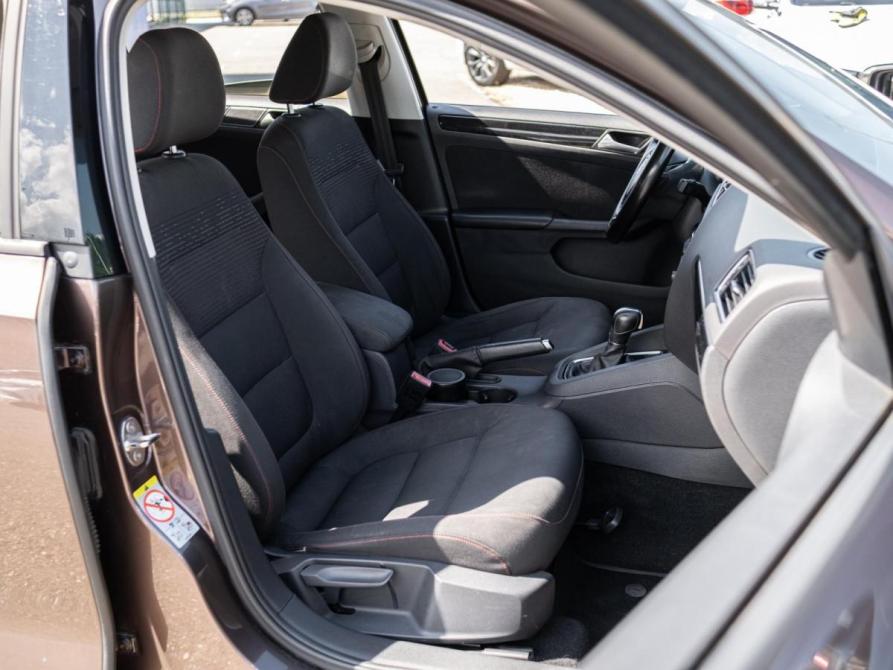 Volkswagen Jetta VI Рестайлинг Сочи  - изображение 8