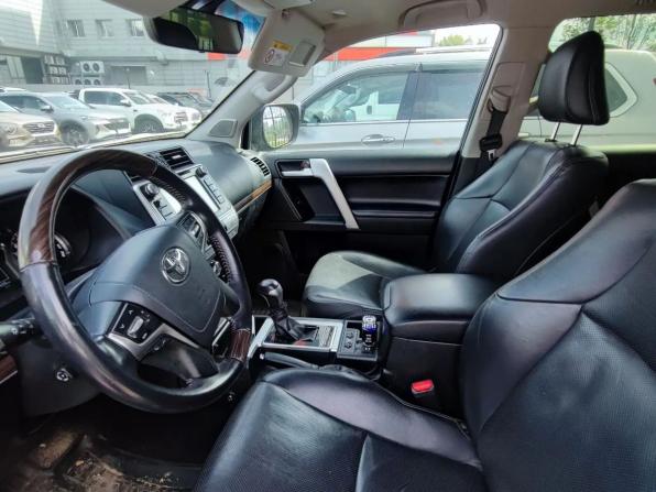 Toyota Land Cruiser Prado 150 Series Рестайлинг 2 с пробегом 2019 года, цена 4 750 000 рублей, 220000 км, внедорожник, Автокод Объявления