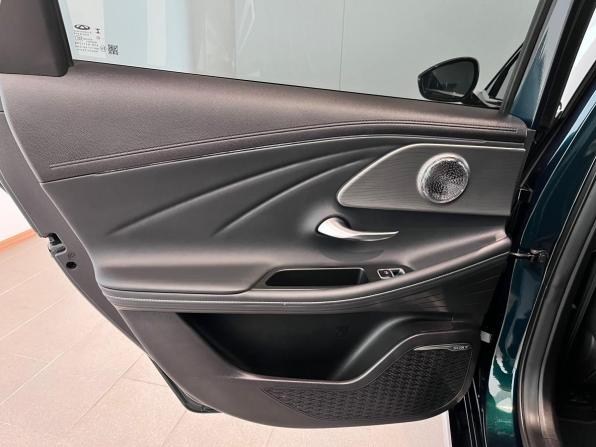 Chery Arrizo 8 с пробегом 2023 года, цена 2 070 000 рублей, 52418 км, седан, Автокод Объявления