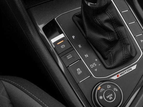 Volkswagen Tiguan II с пробегом 2017 года, цена 2 580 000 рублей, 103752 км, внедорожник, Автокод Объявления