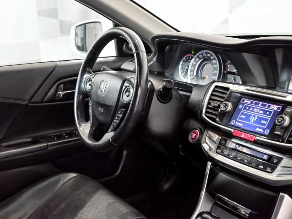 Honda Accord IX с пробегом 2013 года, цена 1 290 000 рублей, 319950 км, седан, Автокод Объявления