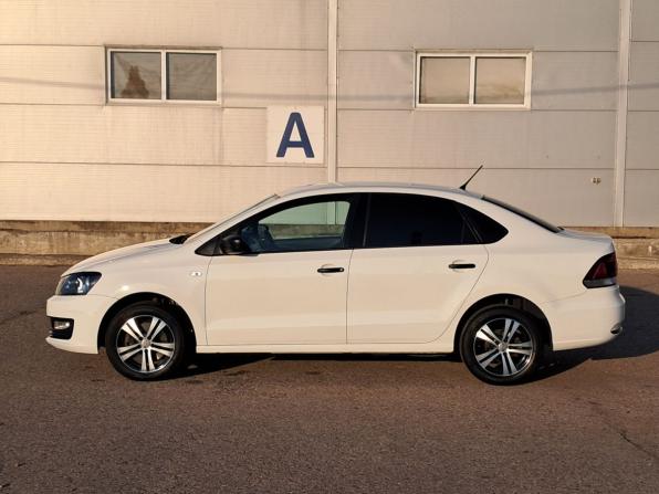 Volkswagen Polo V Рестайлинг с пробегом 2015 года, цена 835 000 рублей, 207800 км, седан, Автокод Объявления