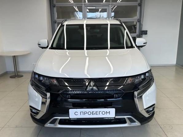 Mitsubishi Outlander III Рестайлинг 3 с пробегом 2021 года, цена 2 680 000 рублей, 92509 км, внедорожник, Автокод Объявления