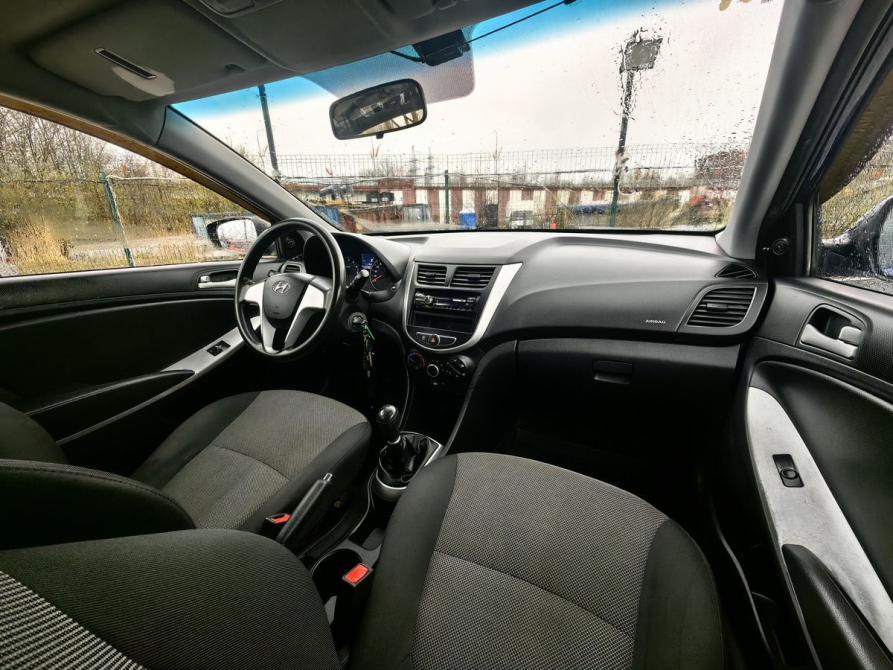 Hyundai Solaris I Санкт-Петербург  - изображение 10