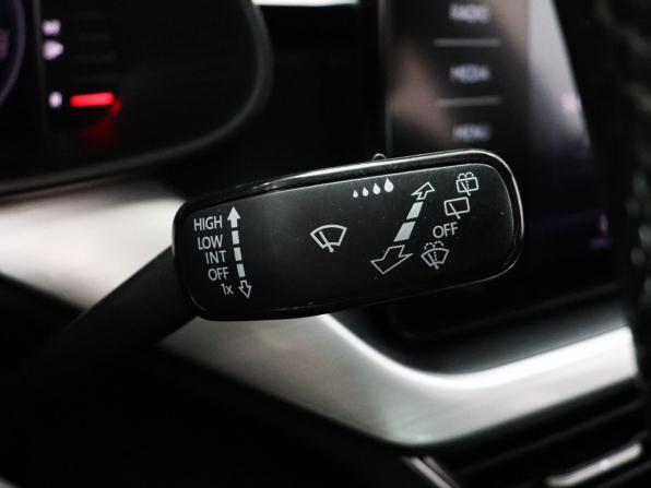 Skoda Rapid II с пробегом 2021 года, цена 1 575 000 рублей, 165000 км, лифтбек, Автокод Объявления