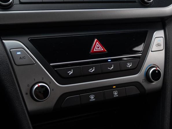 Hyundai Elantra VI (AD) с пробегом 2017 года, цена 1 300 000 рублей, 165933 км, седан, Автокод Объявления