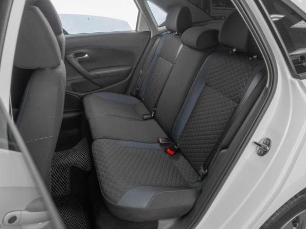 Volkswagen Polo V Рестайлинг с пробегом 2019 года, цена 1 399 000 рублей, 89136 км, седан, Автокод Объявления