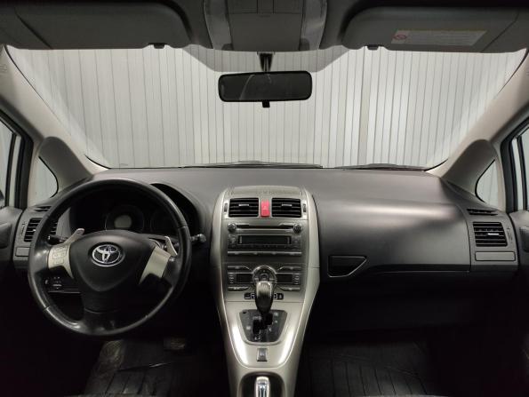 Toyota Auris I с пробегом 2008 года, цена 595 000 рублей, 262390 км, хэтчбек, Автокод Объявления