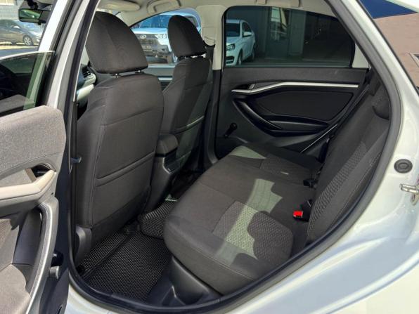 Lada (ВАЗ) Vesta I с пробегом 2018 года, цена 979 000 рублей, 105569 км, седан, Автокод Объявления