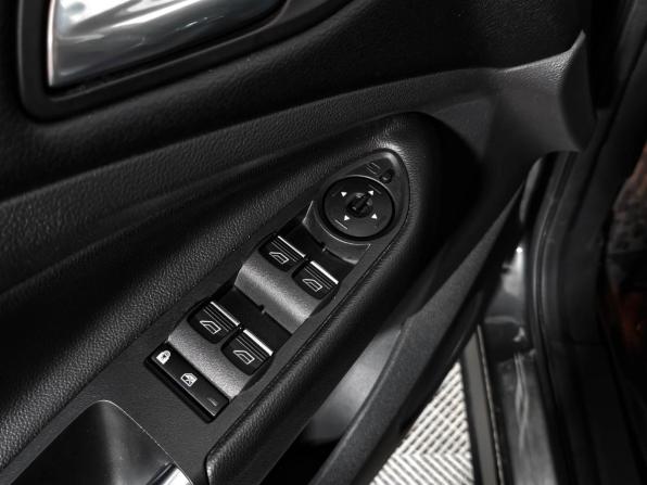 Ford Kuga II Рестайлинг с пробегом 2016 года, цена 1 580 000 рублей, 62855 км, внедорожник, Автокод Объявления
