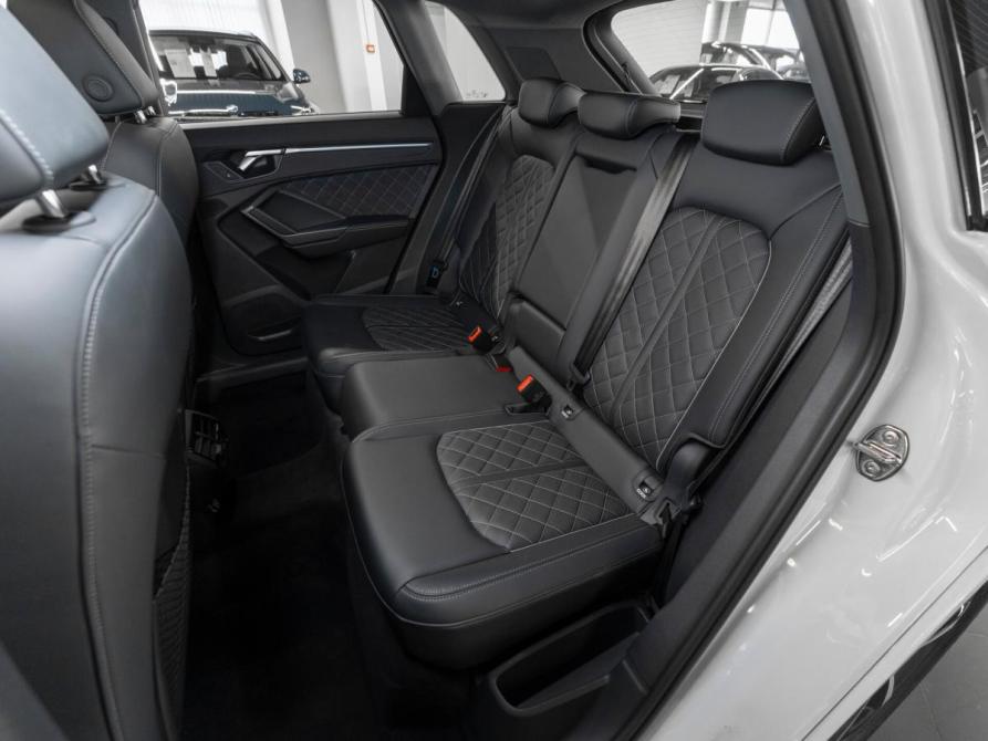 Audi Q3 II (F3) Москва  - изображение 16
