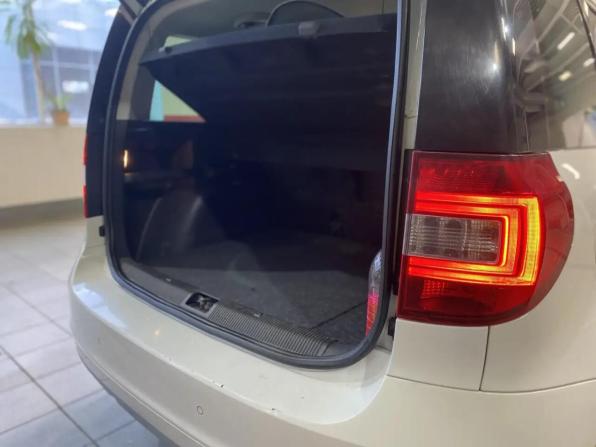 Skoda Yeti I Рестайлинг с пробегом 2014 года, цена 1 179 000 рублей, 162120 км, внедорожник, Автокод Объявления