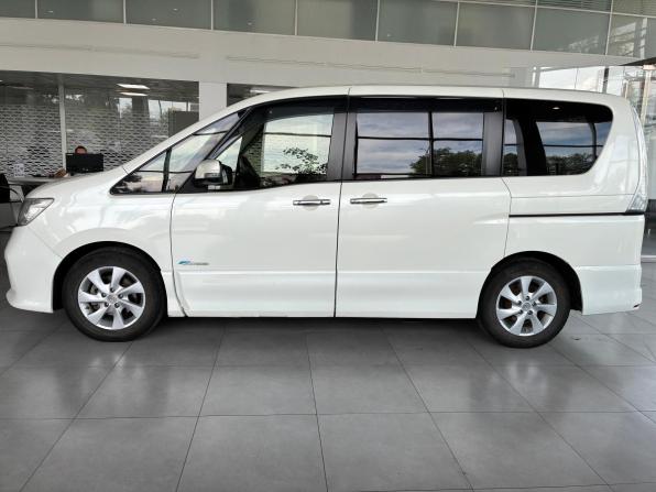 Nissan Serena IV (C26) с пробегом 2013 года, цена 990 000 рублей, 180000 км, минивэн, Автокод Объявления